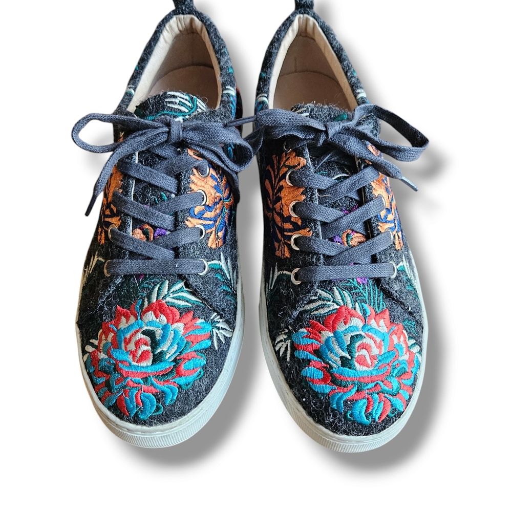 J/Slides Anthropologie Embroidered Floral Lace-Up Sneakers, Size 8